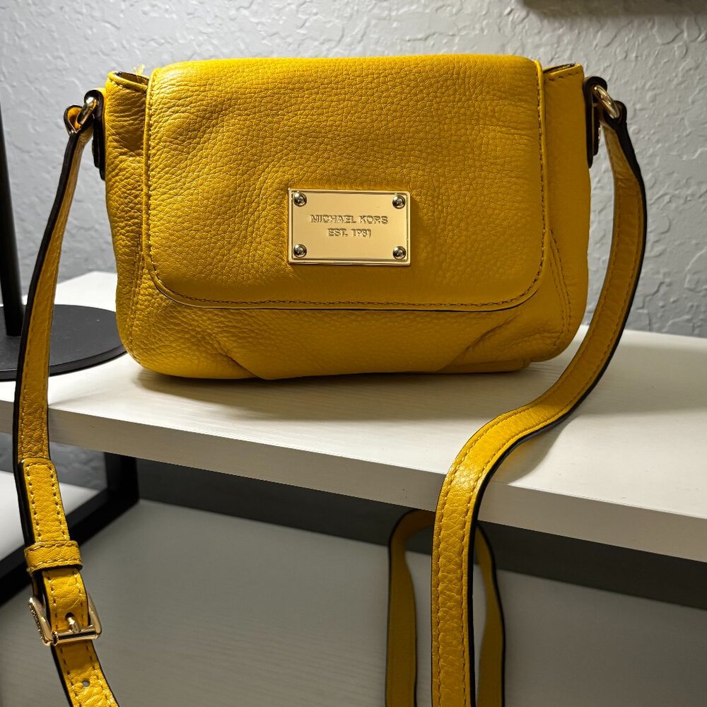 Michael Kors Citrus Yellow Pebbled Leather Small Flap Crossbody Bag - Picture 1 of 10